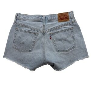 Levi's 501 Light Wash Denim Shorts Womens High Waisted Raw Hem‎ Casual 29